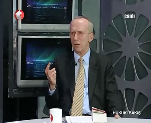 Dini Referanslar Uzun Vadede Sorunlar Doğurur