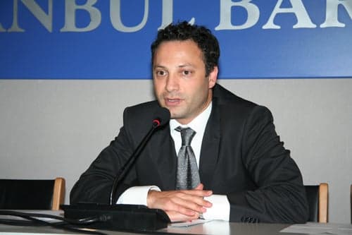 Meslektaşımız Şair Turan Oğuzbaş'ı Andık