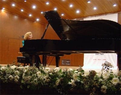 Piyanist Gülsin Onay Piyano Konseri