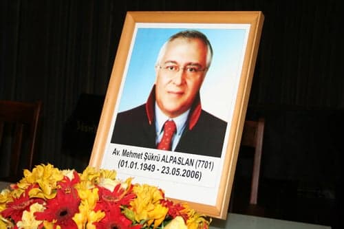 Genç Yaşta Yitirdiğimiz Yönetim Kurulu Üyemiz Av. Dr. Şükrü Alpaslan’I Andık