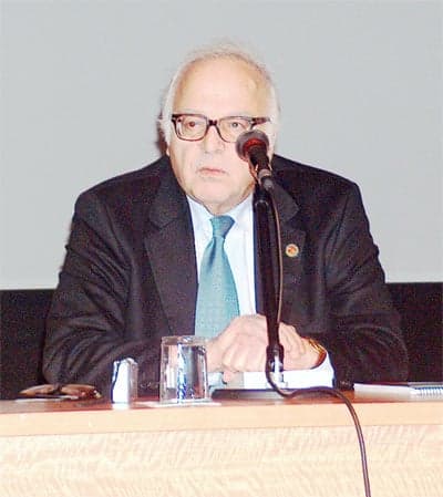 İstanbul Barosu Mahmut Esat Bozkurt Hukuk Ödülü
