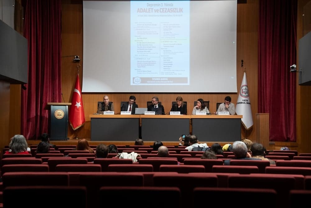 Depremin 3. Yılında “Adalet ve Cezasızlık” Sempozyumu İstanbul Barosu’nda Gerçekleştirildi