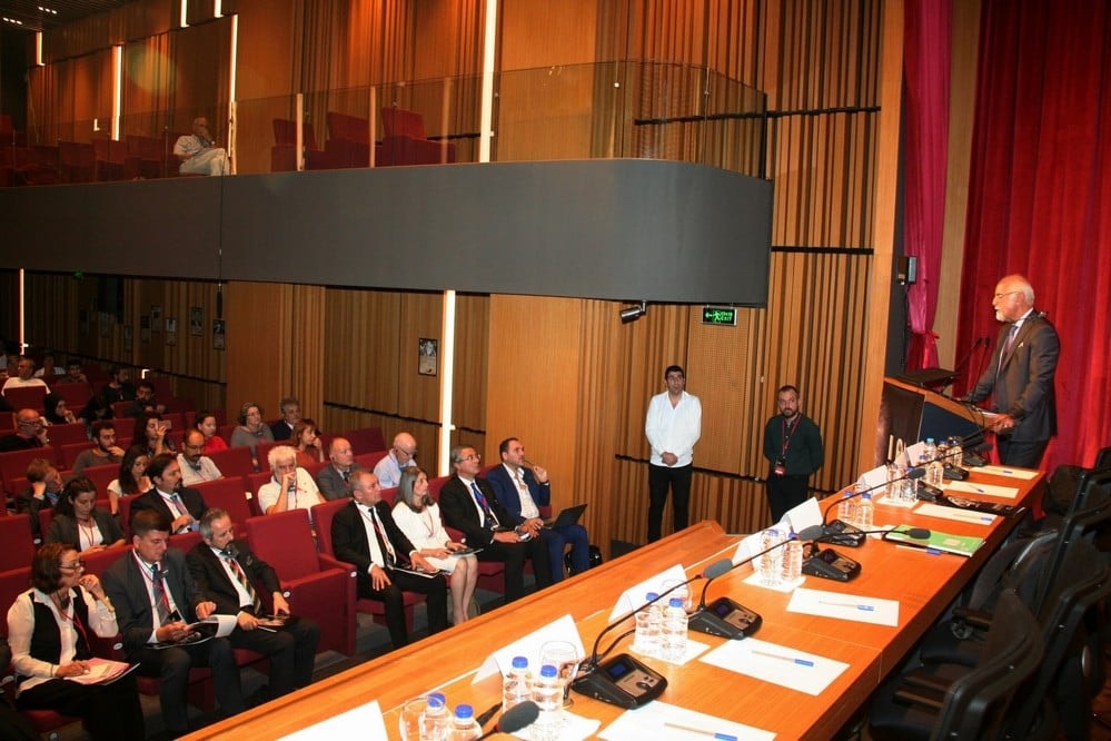 Uluslararası Konferans: ‘Ayın Karanlık Yüzü’ - 31