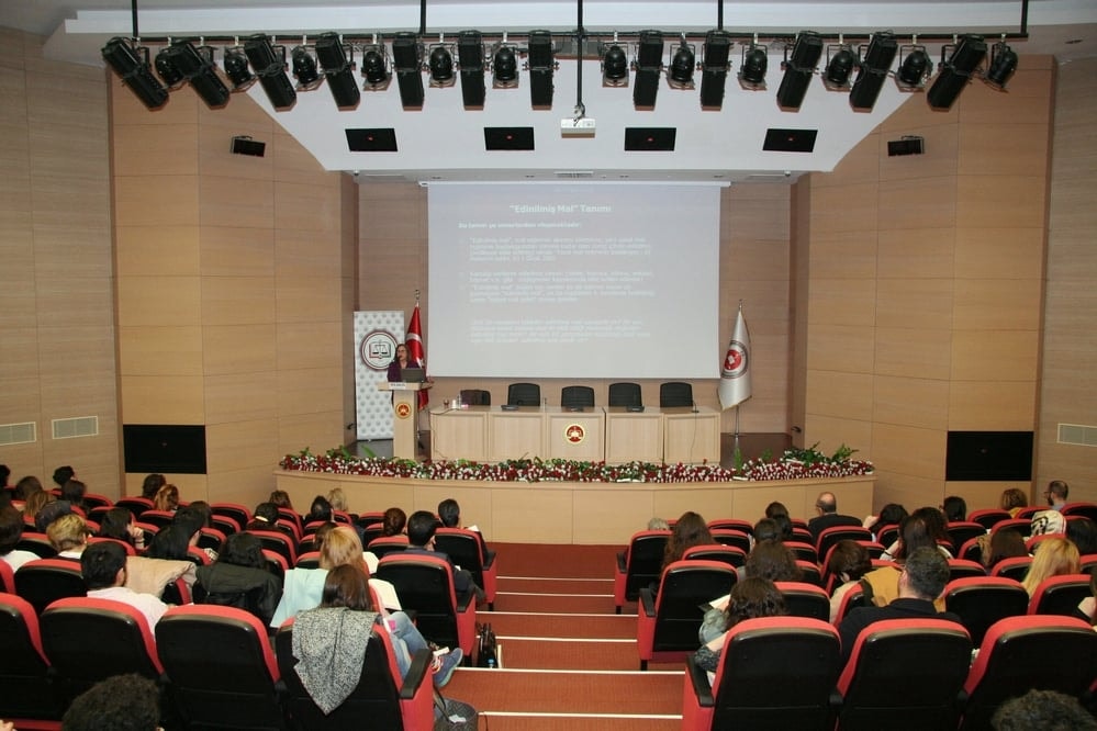 Kadın Hakları ve Aile İçi Şiddet Konulu Sertifika Programı Devam Ediyor - 25