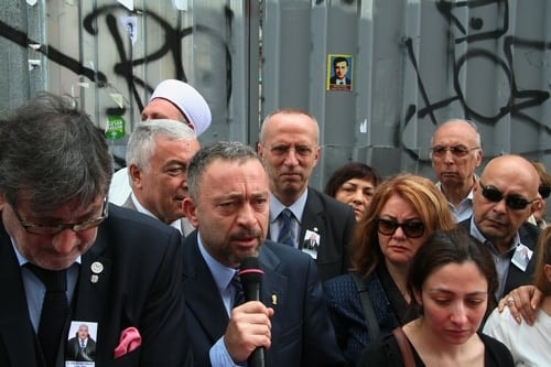 Av. Cengiz Kayıtmazer Son Yolculuğuna Uğurlandı
 - 45