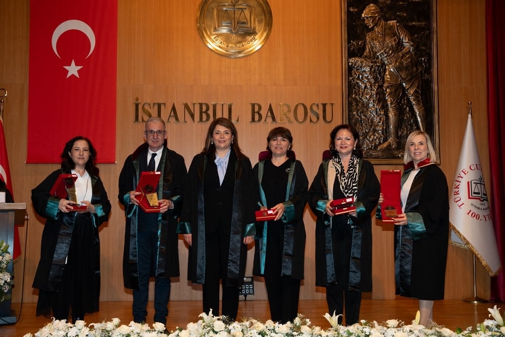 Meslekte 25, 30 ve 35 Yılını Dolduran Meslektaşlarımıza Plaket Verildi - 134