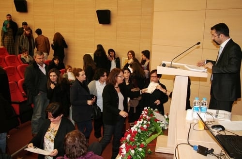 Kadın Hakları Ve Aile İçi Şiddet Konulu Sertifika Programı

 - 75