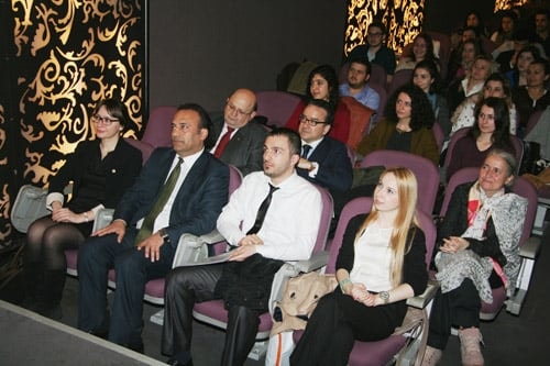 27. Dönem Hukuk İngilizcesi Ve Terminolojisi Derslerini Tamamlayan Avukat Ve Stajyer Avukatlara Katılım Belgeleri Verildi - 21