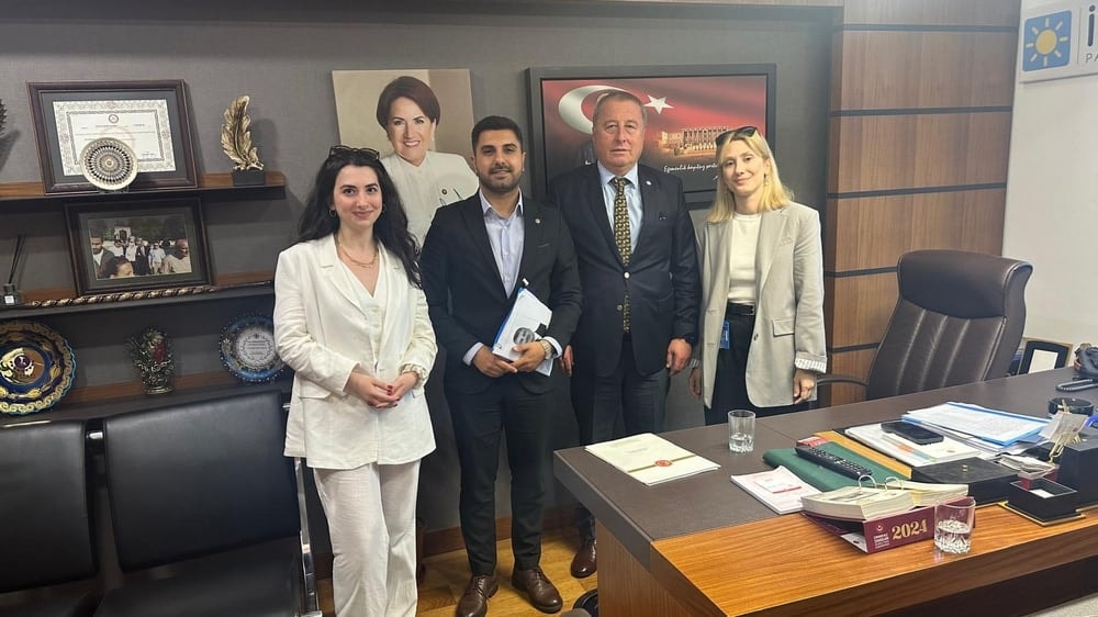 Genç Avukatlar Merkezimiz “Genç Avukatlara Yeni İş Alanları Yaratmayı Amaçlayan” Kanun Teklifini ve 9. Yargı Paketinde Adli Yardıma İlişkin Düzenlemeyi TBMM’de Grubu Bulunan Partilerle Görüştü - 5