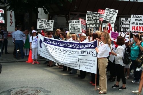Devrim Yasamız Medeni Kanuna Sahip Çıkıyoruz Yürüyüşü - 9