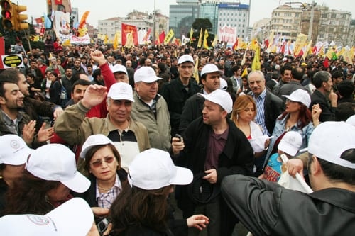 1 Mayıs Coşkuyla Kutlandı

 - 35