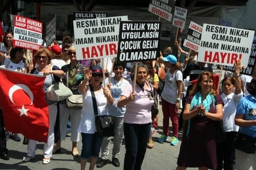 Devrim Yasamız Medeni Kanuna Sahip Çıkıyoruz Yürüyüşü - 2