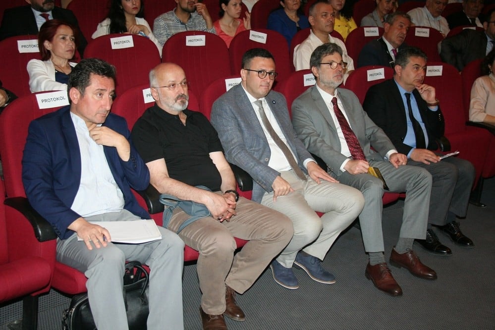 İş Hukuku ve Sosyal Güvenlik Hukukuna İlişkin Sorunlar Ve Çözüm Önerileri - 16