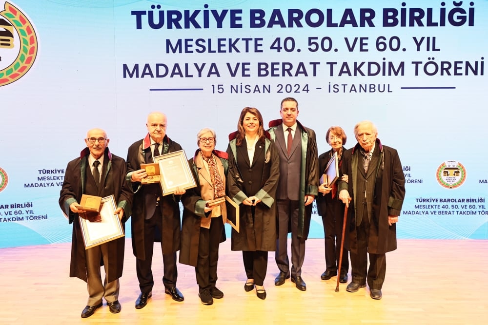 Meslekte 40, 50 ve 60 Yılını Dolduran Meslektaşlarımıza Plaket Verildi - 61
