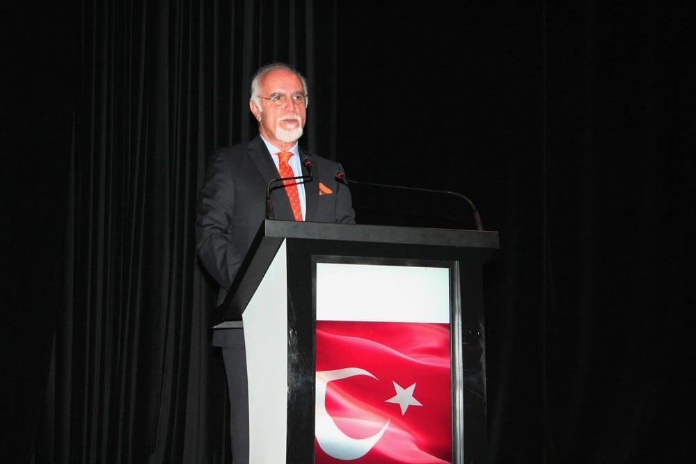 Hukuka Felsefi ve Sosyolojik Bakışlar VIII - 29