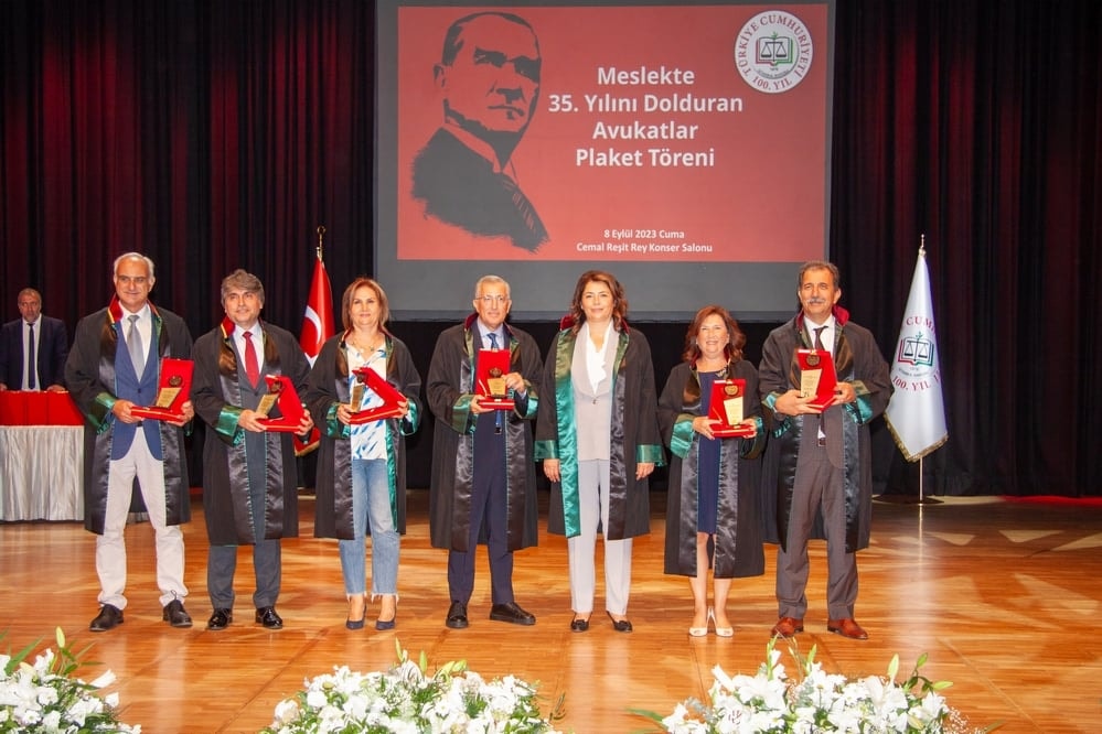 Meslekte 25, 30 ve 35 Yılını Dolduran Meslektaşlarımıza Plaket Verildi - 22
