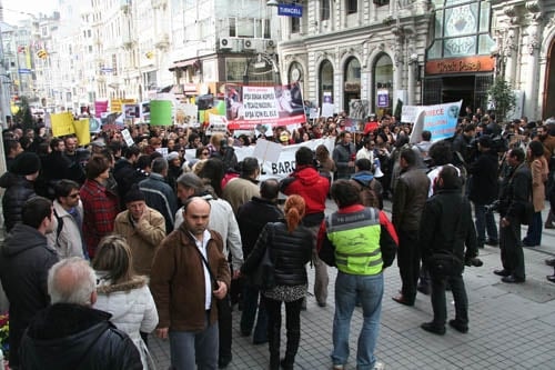 Hayvanseverler Yaşam Hakkı İçin Yürüdü

 - 25