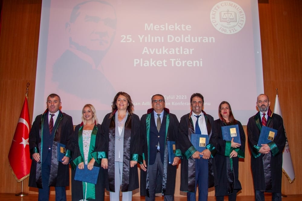 Meslekte 25, 30 ve 35 Yılını Dolduran Meslektaşlarımıza Plaket Verildi - 104