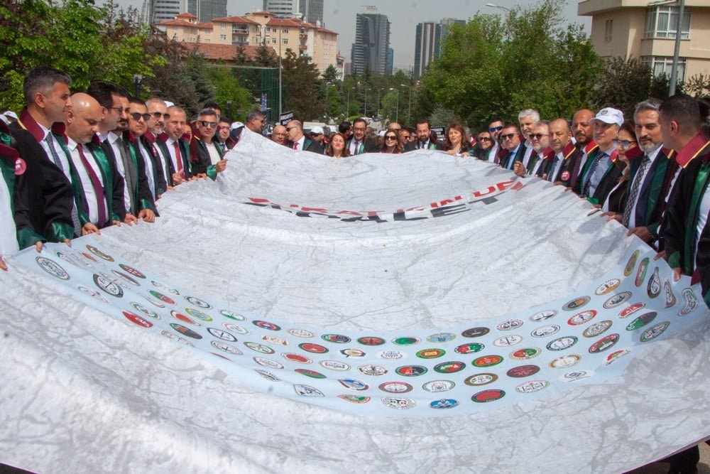 Binlerce Meslektaşımızla “Avukat İçin de Adalet” İçin Ankara’da Bir Araya Geldik - 7