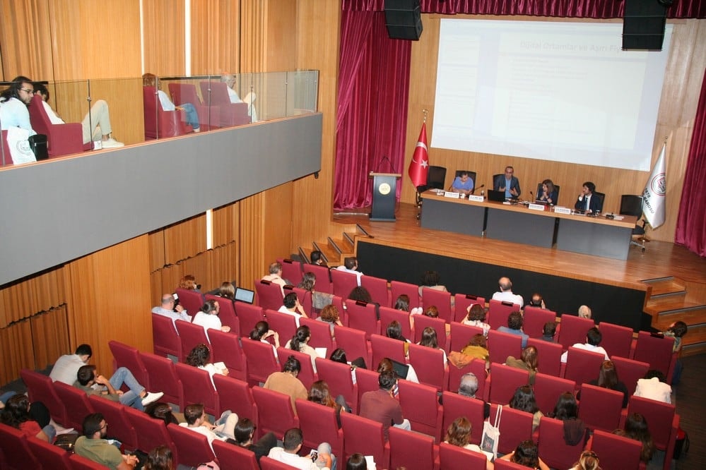 Elektronik Ticarette Rekabet Hukuku Uygulamaları - 11