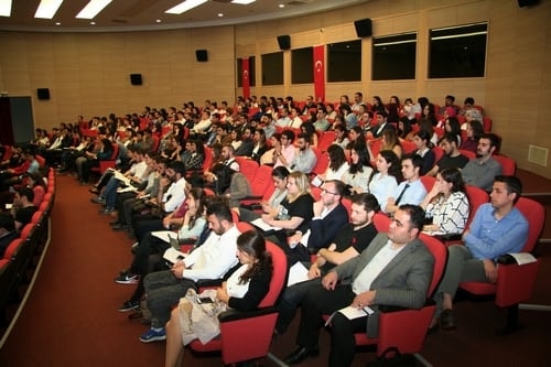 Adil Yargılamanın Teminatı Avukattır
 - 31