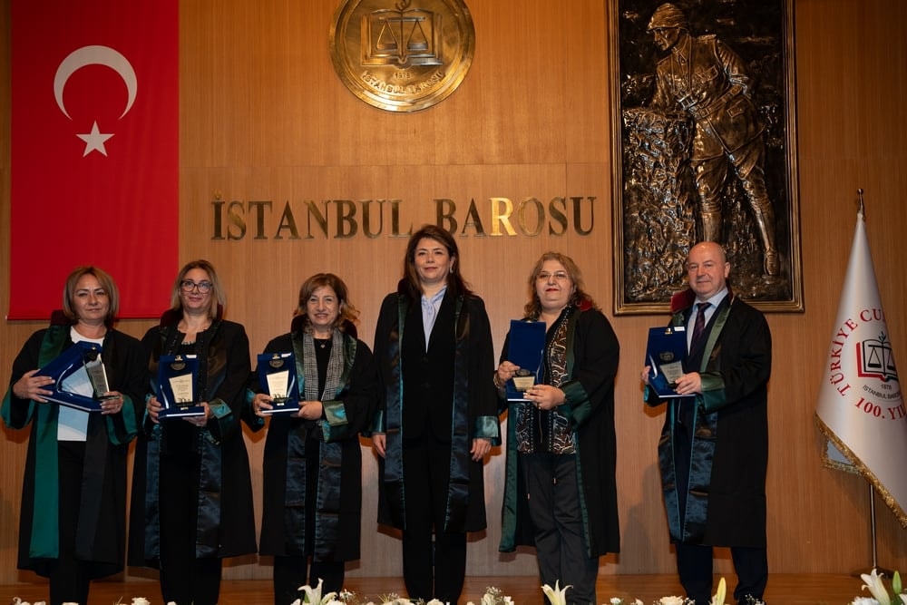 Meslekte 25, 30 ve 35 Yılını Dolduran Meslektaşlarımıza Plaket Verildi - 73