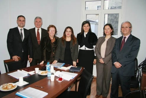 Staj Eğitim Merkezinde Nöbet Değişimi

 - 12