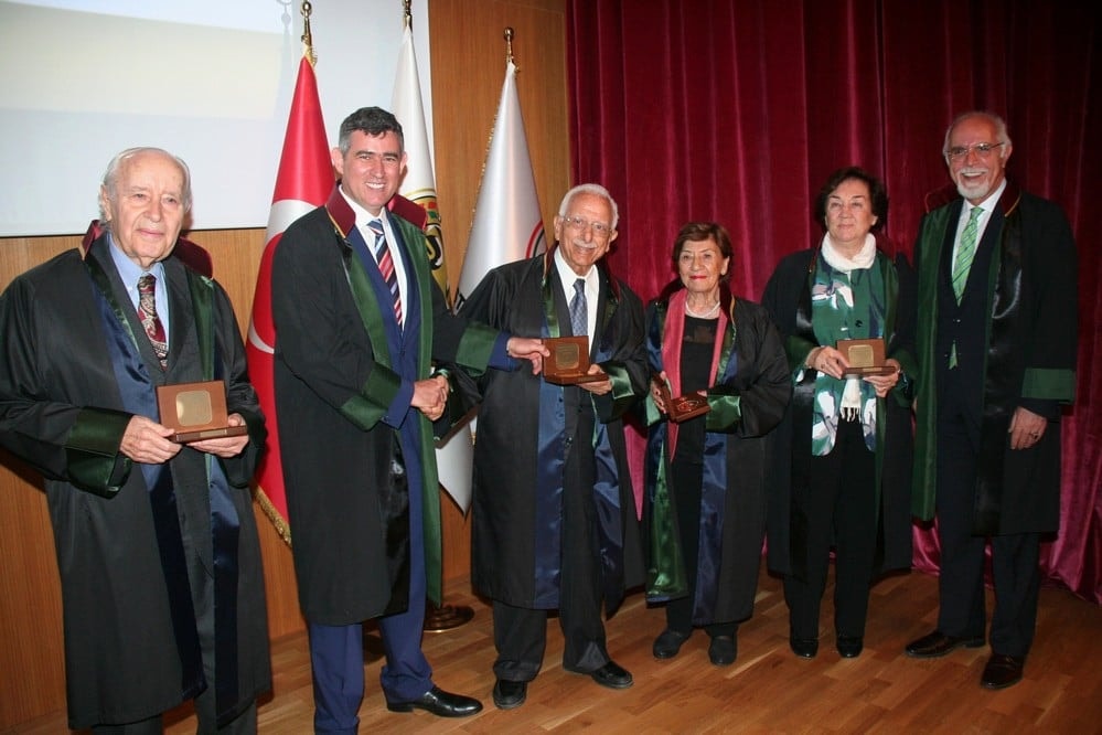 Meslekte 40, 50, 60 Yılını Dolduran 467 Meslektaşlarımıza Madalya Verildi - 60