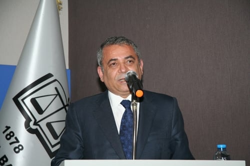 Avukata Yönelik Baskı Vatandaşa Yapılmış Sayılır

 - 51