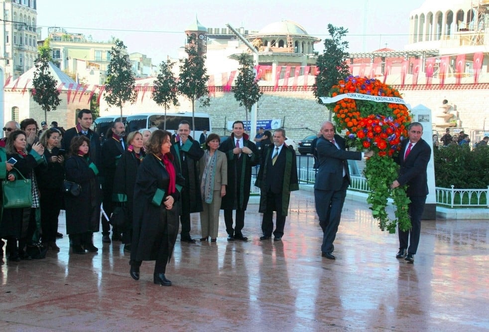 Baromuz Yönetimi Atamızın Huzurunda - 12