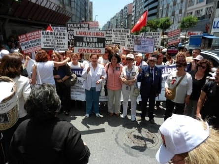 Devrim Yasamız Medeni Kanuna Sahip Çıkıyoruz Yürüyüşü - 15