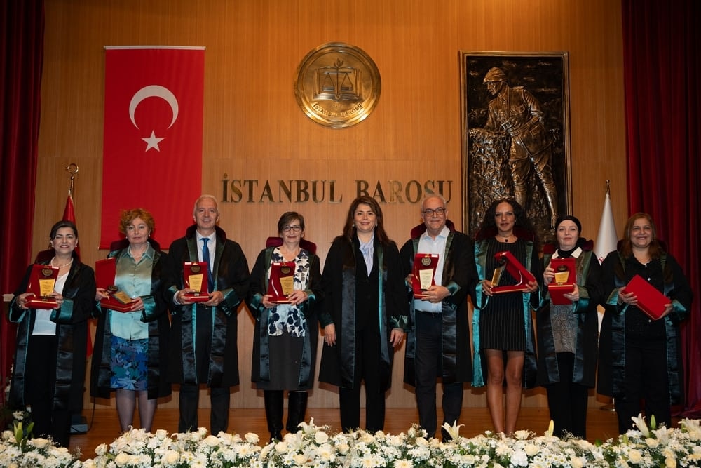 Meslekte 25, 30 ve 35 Yılını Dolduran Meslektaşlarımıza Plaket Verildi - 139