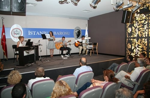 Baromuzda Hafif Müzik Esintisi