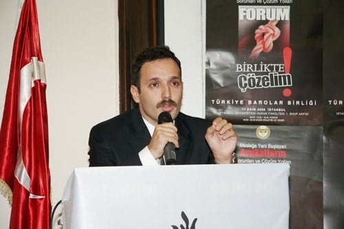 Mesleğe Yeni Başlayan Avukatların Sorunları Forumda Tartışıldı  - 44