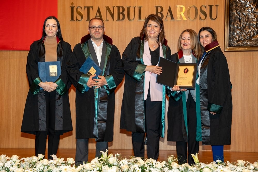 Meslekte 25, 30 ve 35 Yılını Dolduran Meslektaşlarımıza Plaket Verildi - 61