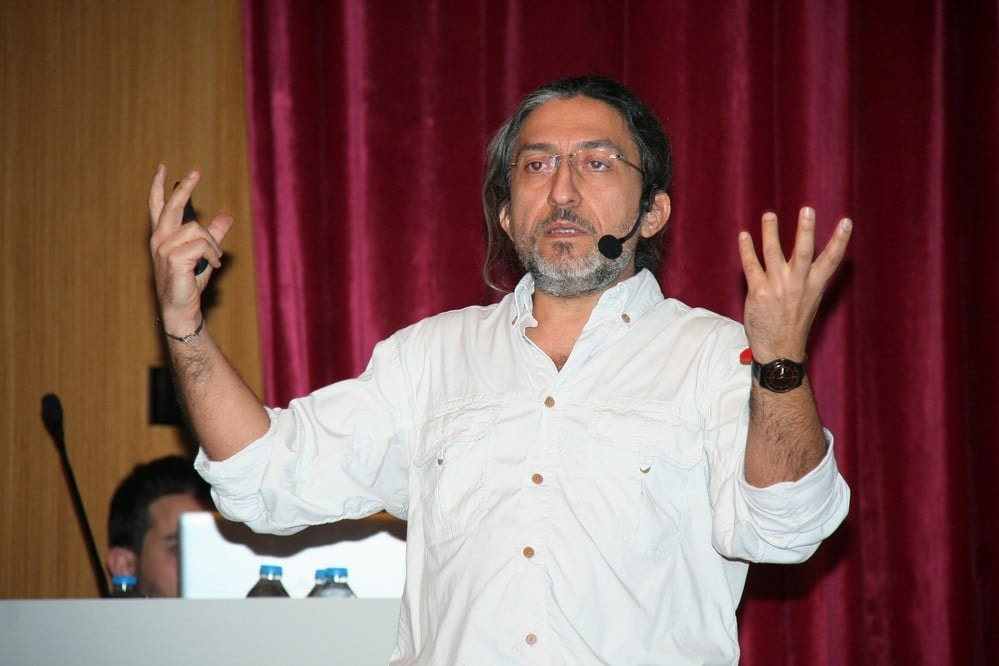 Sağlık Teknolojileri ve Hukuk Konferansı - 77