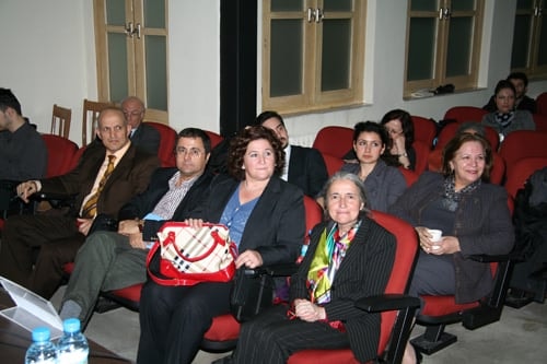 Felsefe Avukatlağın Profilini Yükseltir 

 - 2