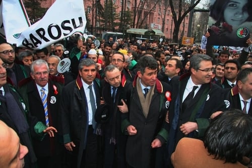 Polis Devleti Değil Hukuk Devleti

 - 68