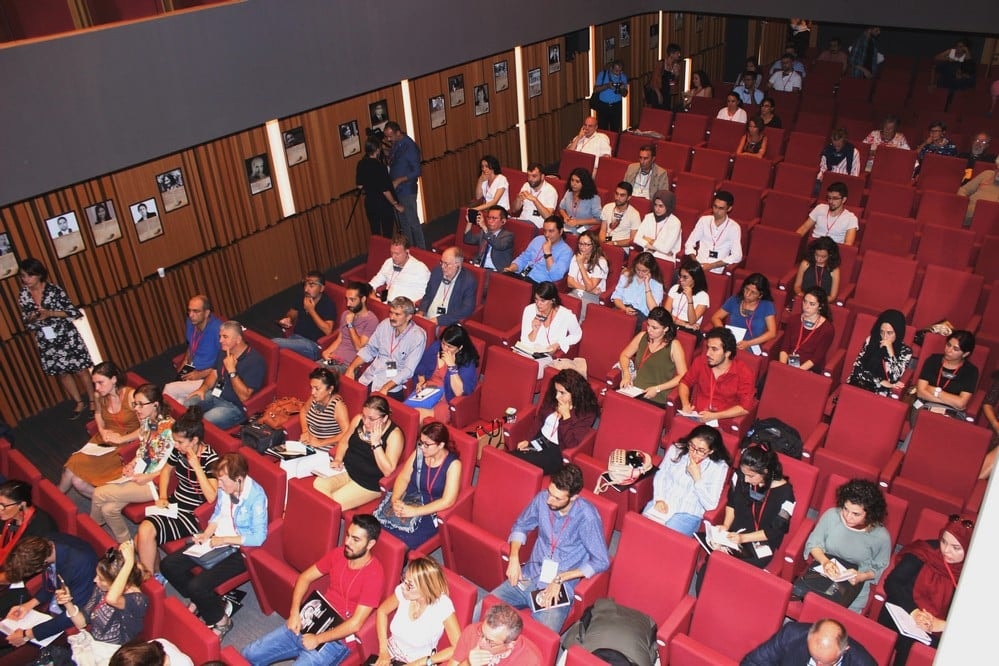 Uluslararası Konferans: ‘Ayın Karanlık Yüzü’ - 139