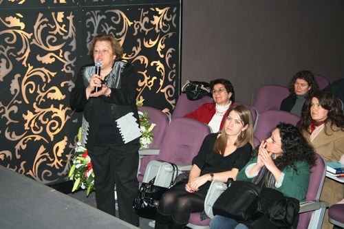 Türkiye Kadın Sorununu Çözerek Çağdaşlaşır
 - 27