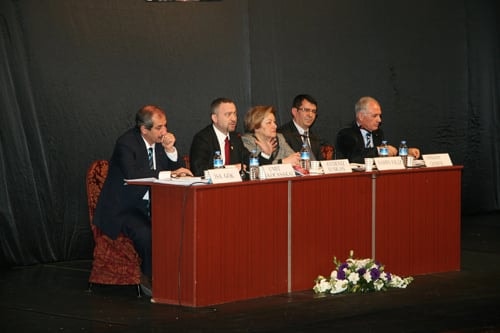 Devrim Yasalarının İçi Boşaltılıyor

 - 30