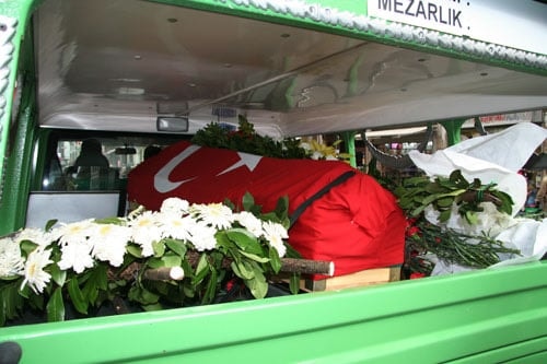 Baromuz Başkanlarından 
Av. M. Burhanettin Güngör'ü 
Kaybettik
 - 11