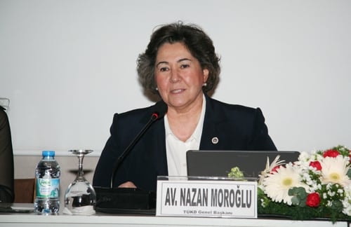 Önder Kadınlar Ödüllendirildi
 - 21