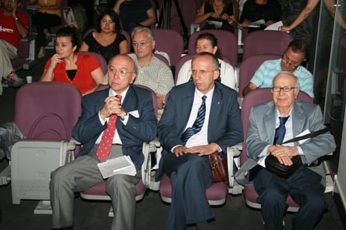 Hukuk Ve Tıp Mensupları Arasında Ortak Dil
 - 33