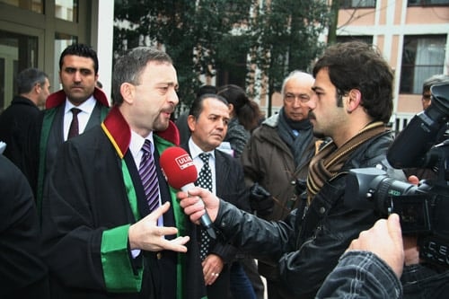 İstanbul Barosu, Öğrenci Olaylarında Orantısız Güç Kullanan Polis İçin Suç Duyurusunda Bulundu

 - 9