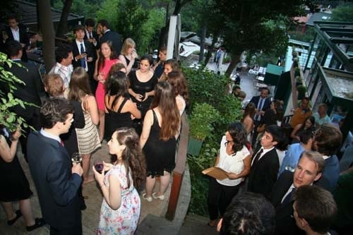 İstanbul Barosu Dış İlişkiler Merkezi İle Avrupa Genç Hukukçular Derneği 10. Hukuk Yaz Okulu Kutlaması Yapıyor
 - 32