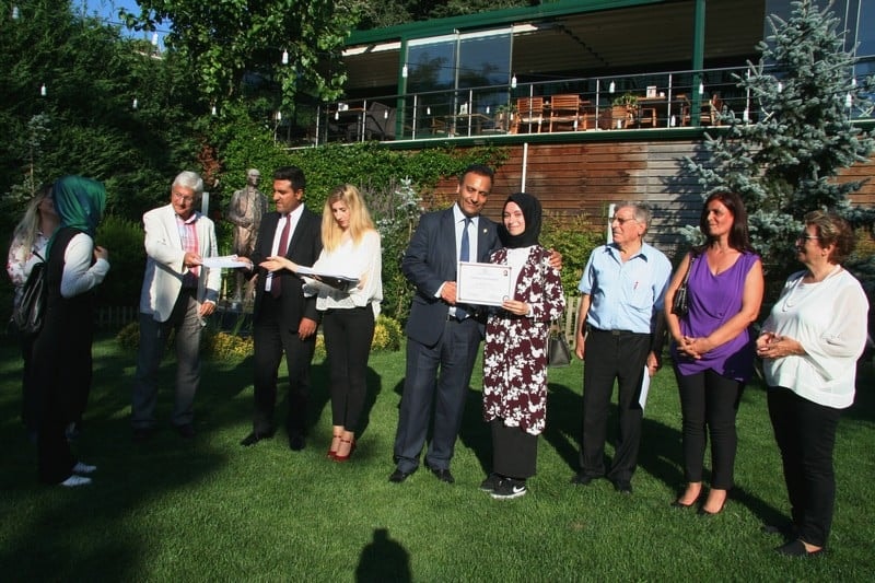 37. Dönem Hukuk İngilizcesi Ve Terminoloji Derslerine Katılanlara Törenle Belgeleri Verildi - 21