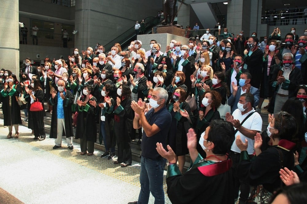 Avukatların Direnişi Sürüyor - 28