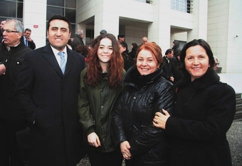 Savunmanın Ve Baronun Yargılandığı Dava Beraatla Sonuçlandı

 - 50