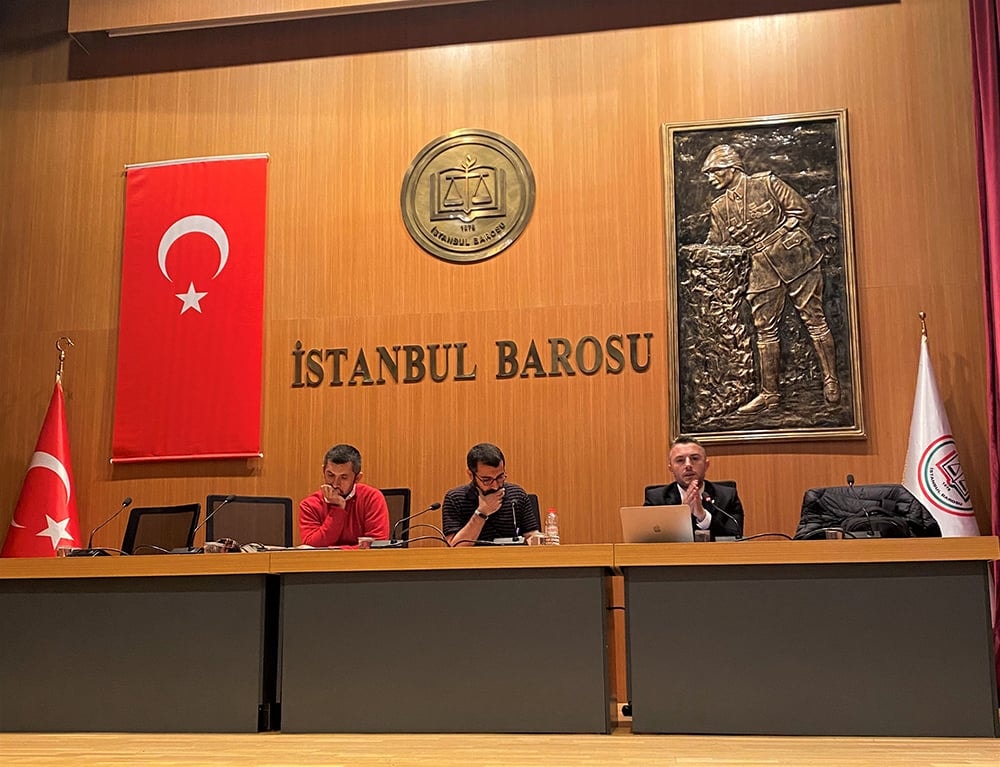 Demokratik Bir Mekanizma Olarak Siyasi Seçimler